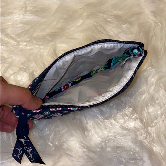Vera Bradley Pouch - Picture 4 of 5